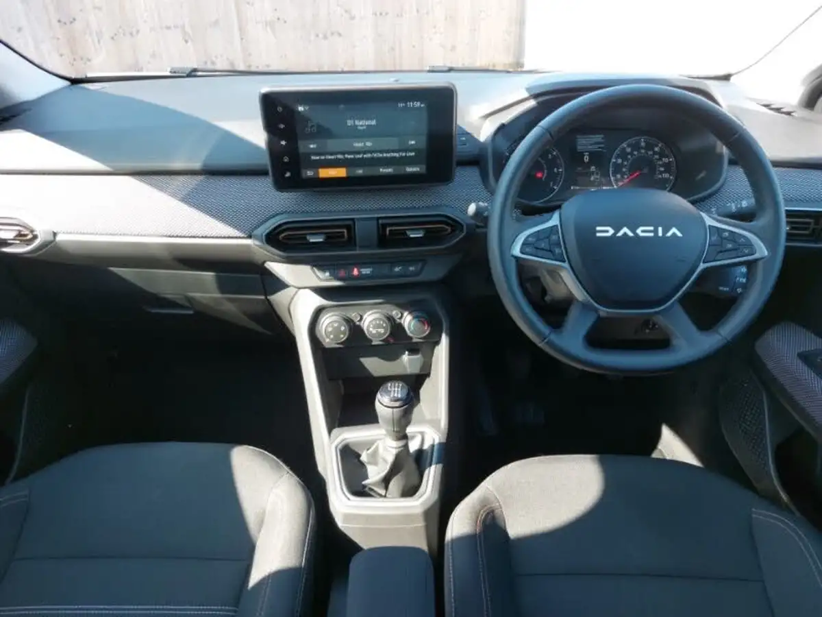2024-dacia-sandero-stepway-10-tce-expression-90bhp-big-2