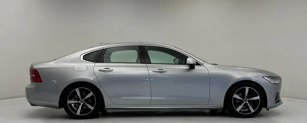 2018-volvo-s90-20td-d4-r-design-big-4