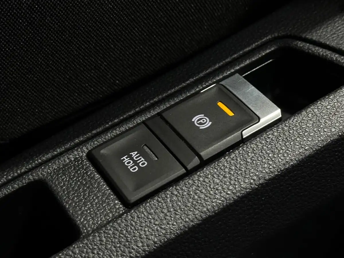 2022-volkswagen-t-roc-15-tsi-life-big-18