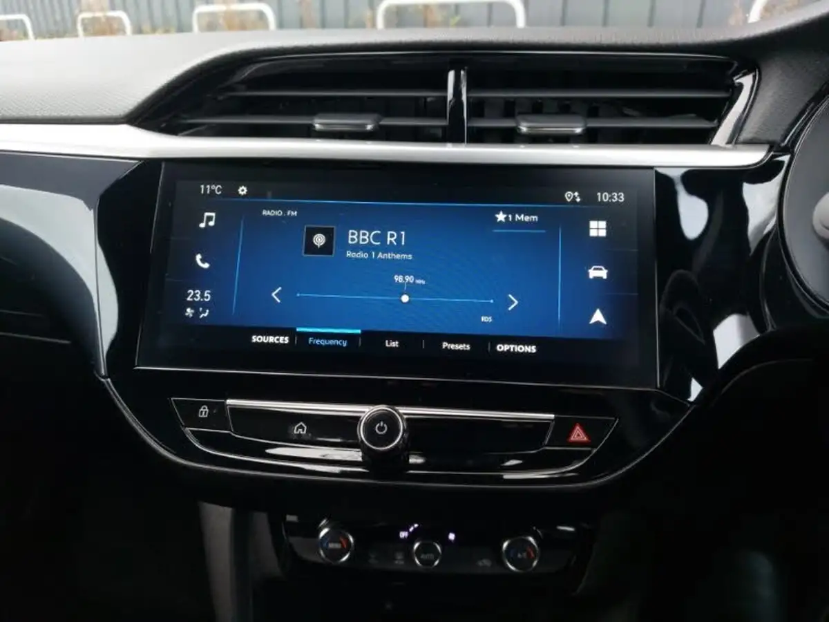 2024-vauxhall-corsa-12i-gs-big-10