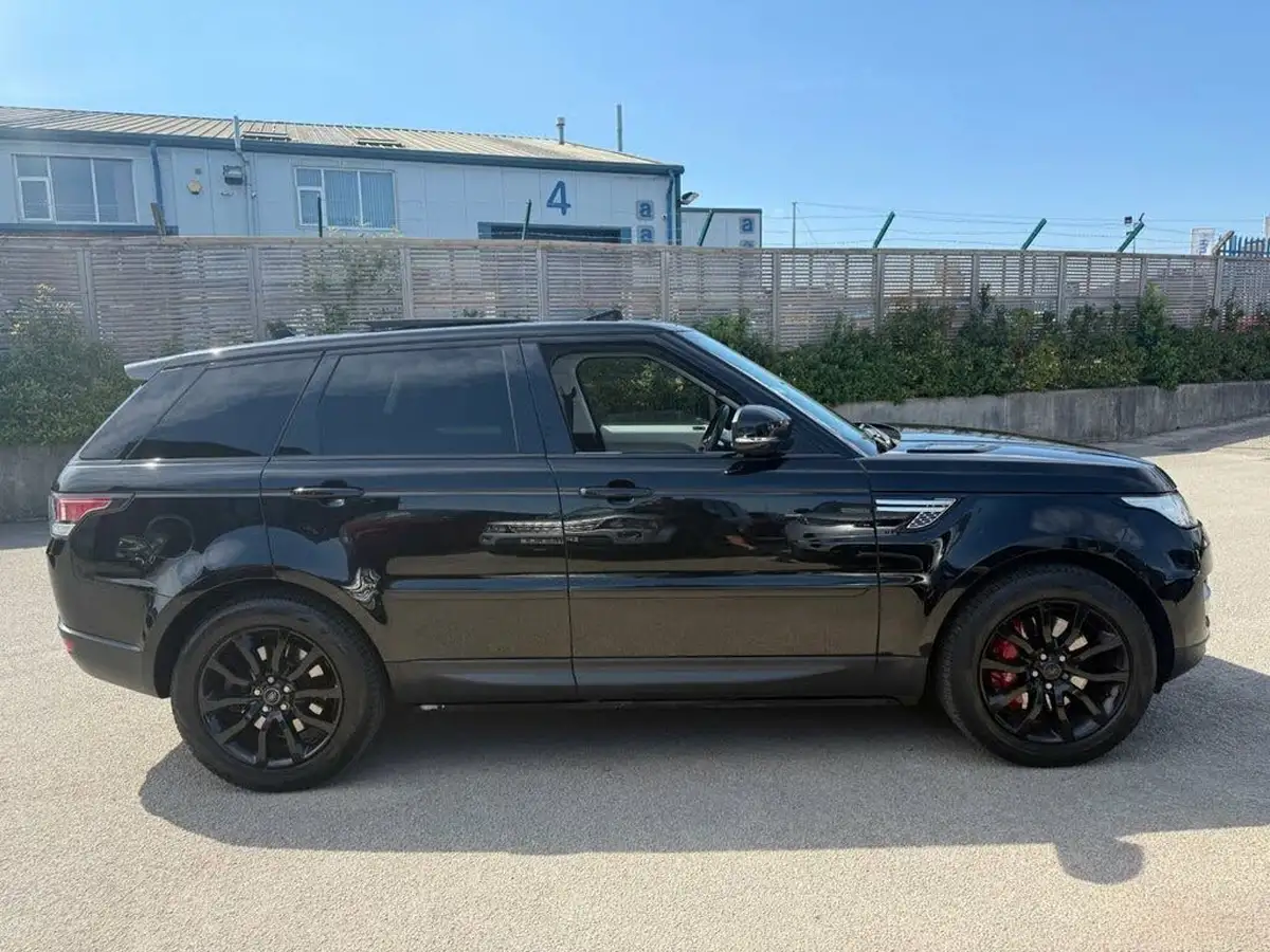 2015-land-rover-range-rover-sport-30-sd-v6-hse-292ps-4x4-big-11