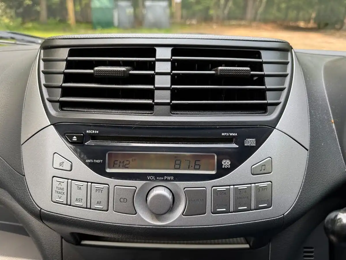 2014-suzuki-alto-10-sz-big-20