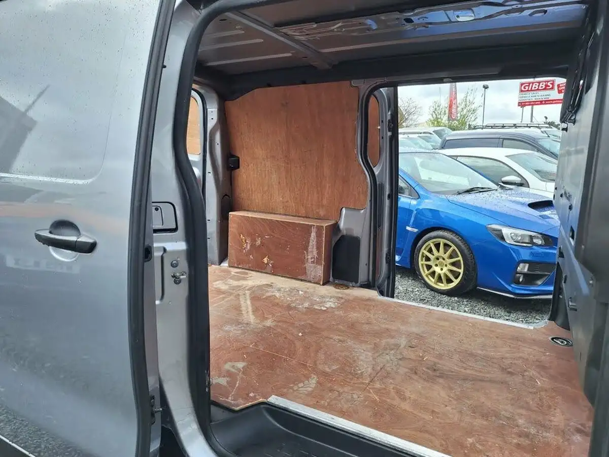 2019-toyota-proace-15d-icon-medium-big-26