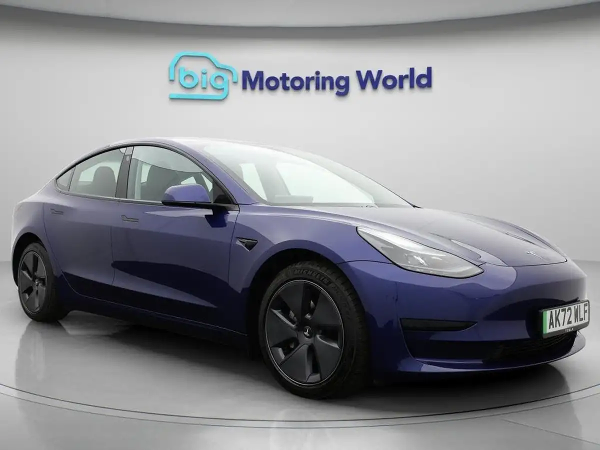 2022-tesla-model-3-e-rwd-big-0