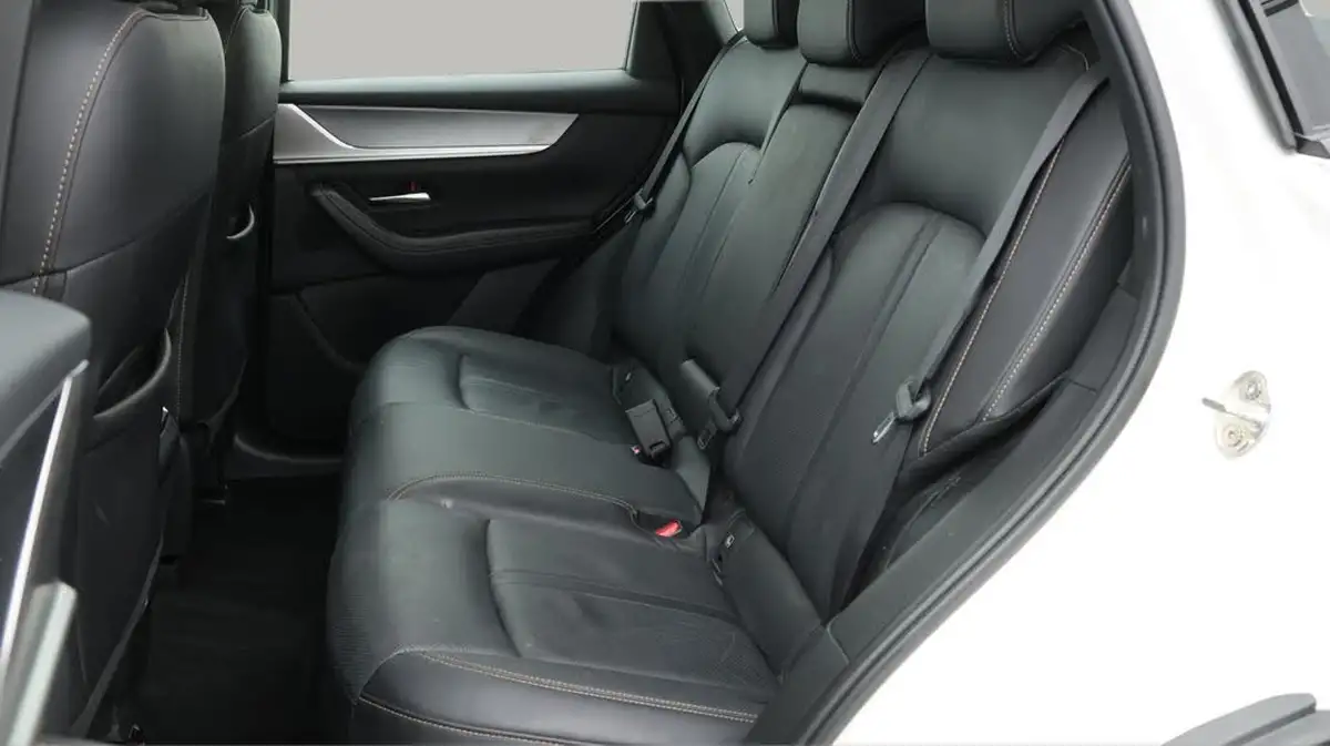 2024-mazda-cx-60-25-e-skyactiv-exclusive-line-big-16