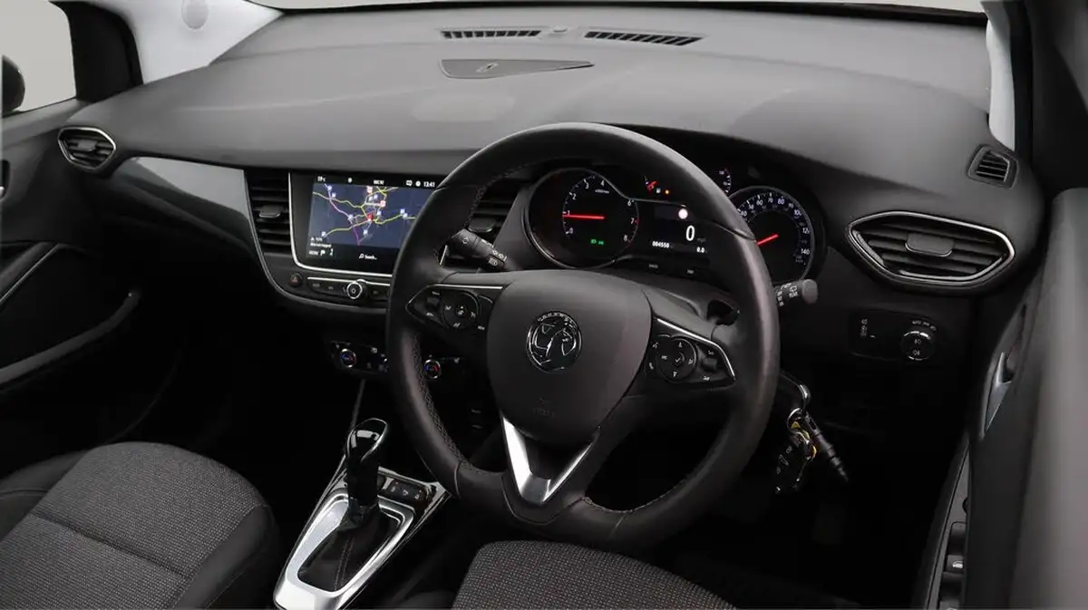 2022-vauxhall-crossland-12-elite-edition-130ps-auto-big-9