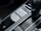 2022-porsche-macan-20-small-17
