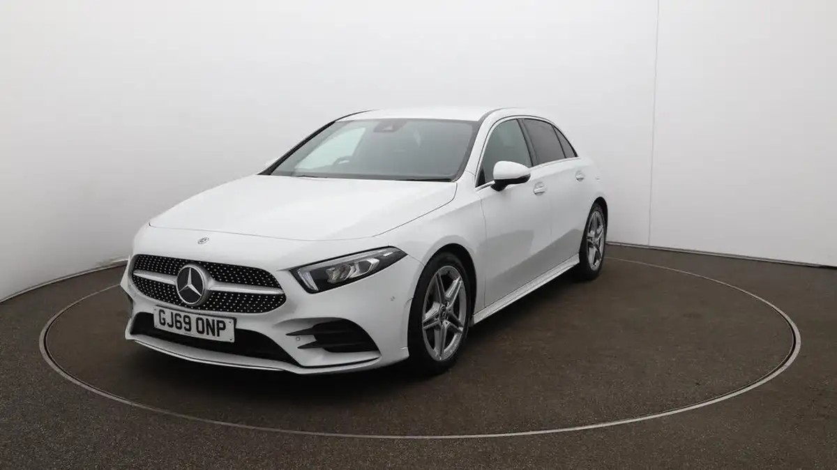 2019-mercedes-benz-a-class-13-a200-amg-line-premium-hatchback-5d-big-28