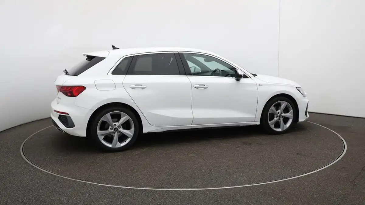 2021-audi-a3-15-35-tfsi-s-line-sportback-5d-big-41