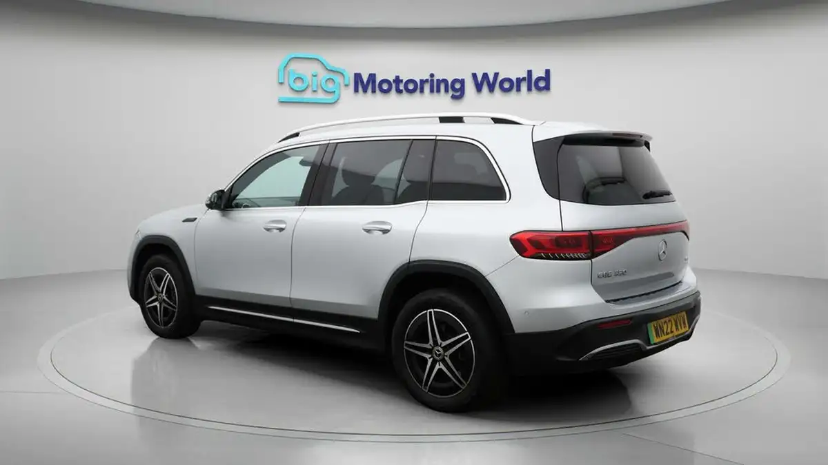 2022-mercedes-benz-eqb-e-eqb-350-amg-line-big-5