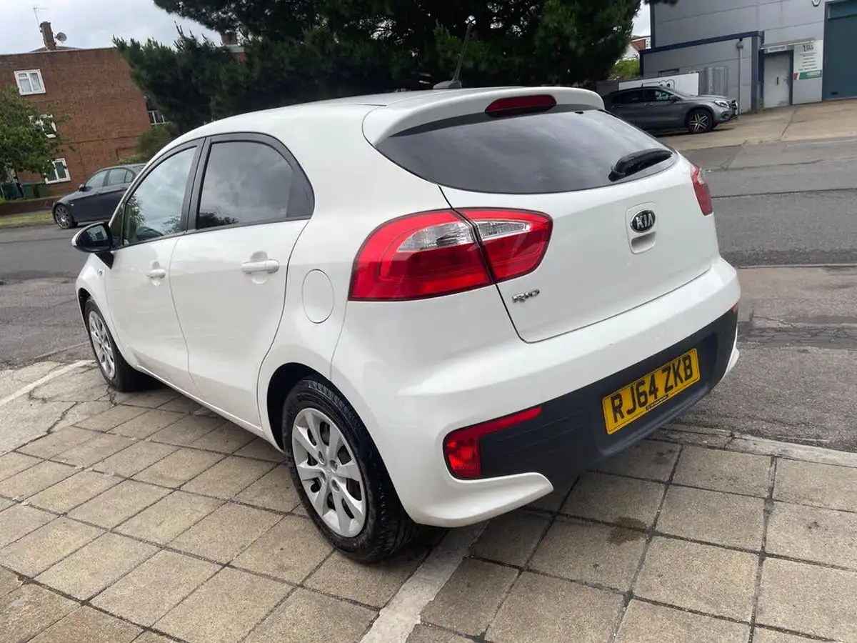 2015-kia-rio-125-1-air-big-6