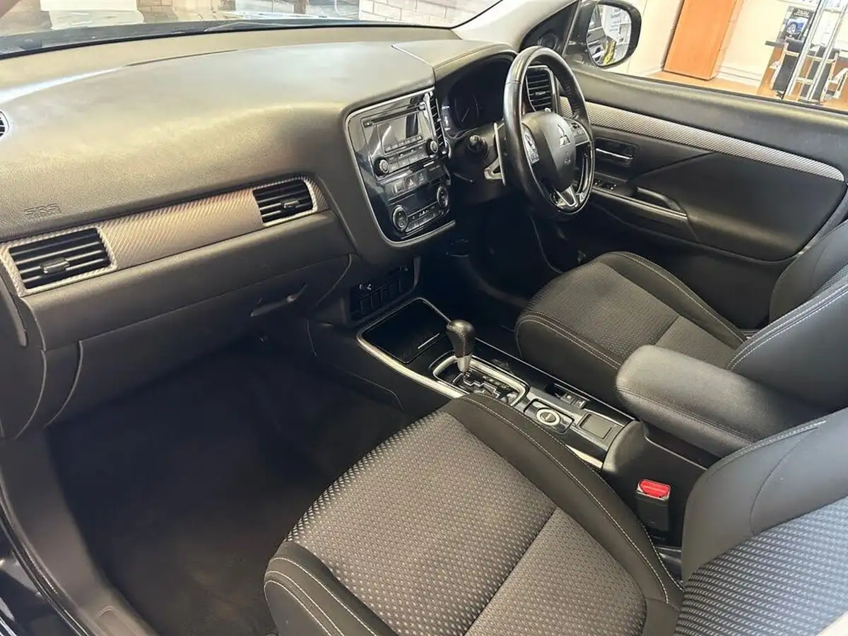 2018-mitsubishi-outlander-22di-d-3-auto-big-18