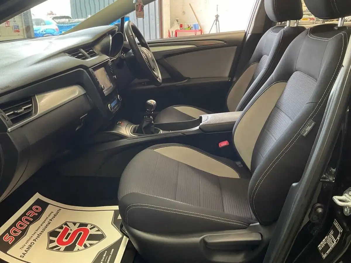 2017-toyota-avensis-18-v-matic-business-edition-saloon-4d-big-29
