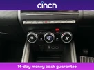 2021-renault-clio-10-tce-iconic-edition-small-31