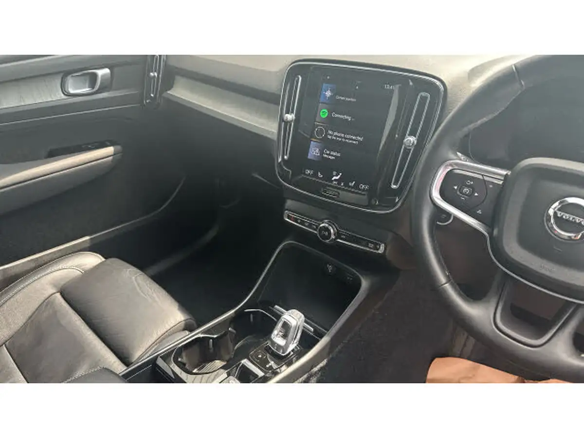 2022-volvo-xc40-15-t5-inscription-pro-big-13
