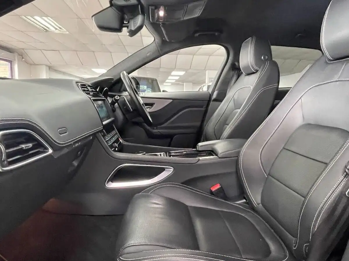 2019-jaguar-f-pace-20-i4d-r-sport-180ps-ss-auto-big-31