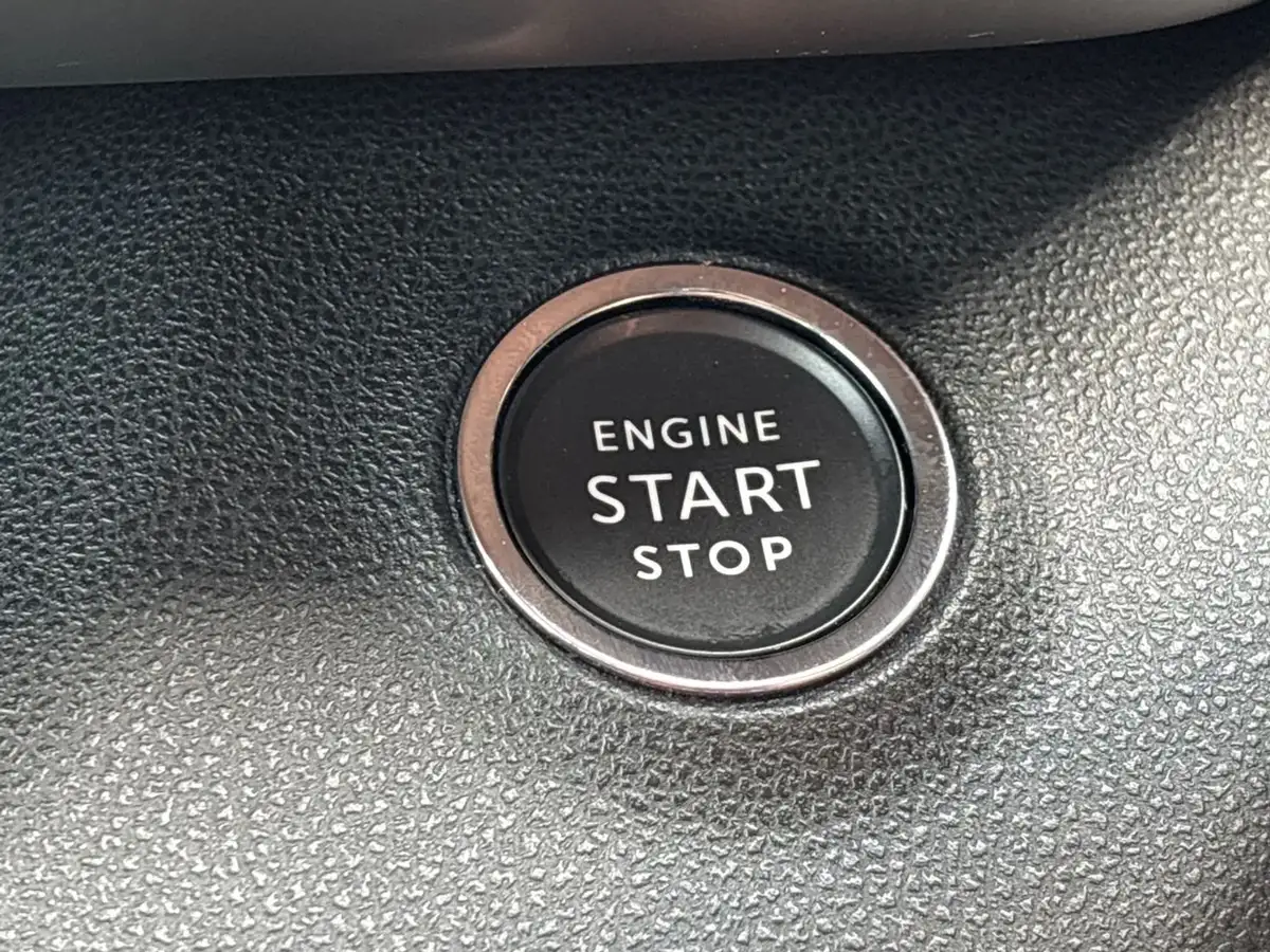 2024-jeep-avenger-e-summit-big-32