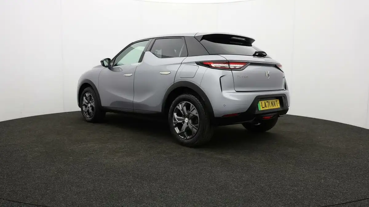 2022-ds-ds-3-crossback-e-tense-bastille-big-4