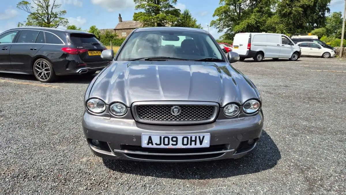 2009-jaguar-x-type-22td-se-dpf-saloon-4d-auto-big-1