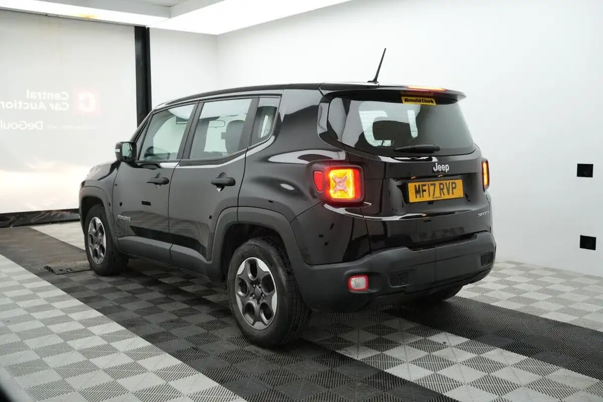 2017-jeep-renegade-14-multiair-ii-sport-big-7