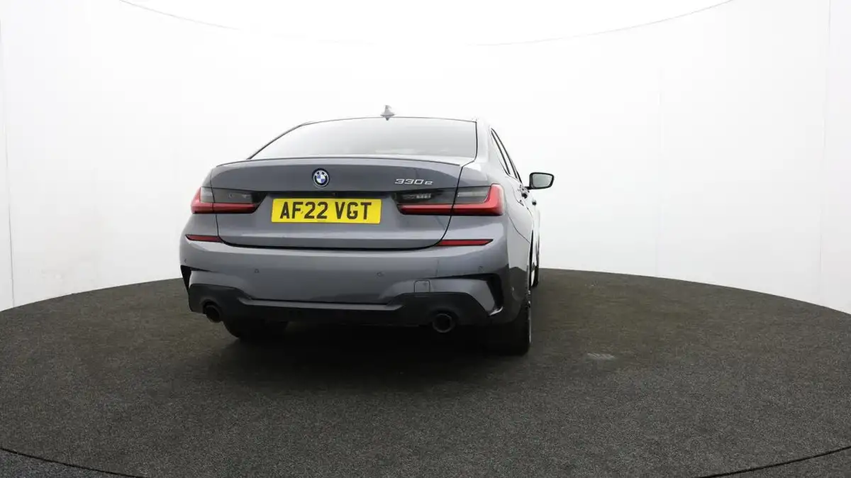 2022-bmw-3-series-20-330e-m-sport-pro-pack-saloon-4d-big-70