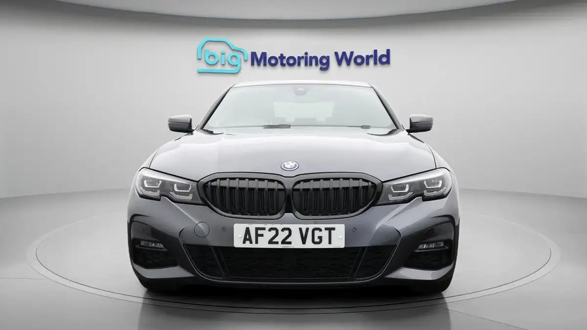 2022-bmw-3-series-20-330e-m-sport-pro-pack-saloon-4d-big-2