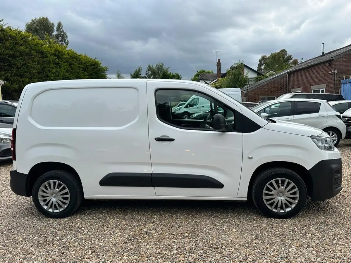 2020-citroen-berlingo-15bluehdi-650-enterprise-ss-big-5