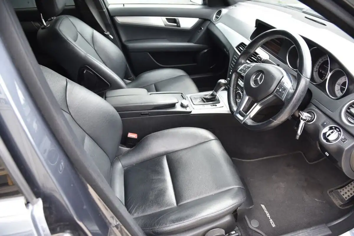 2013-mercedes-benz-c-class-21cdi-c220-cdi-amg-sport-saloon-4d-7g-tronic-plus-big-1