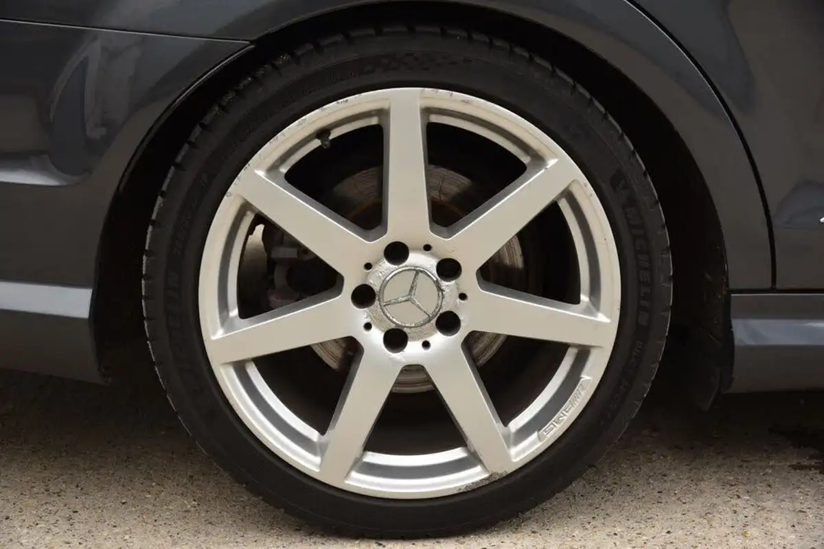 2013-mercedes-benz-c-class-21cdi-c220-cdi-amg-sport-saloon-4d-7g-tronic-plus-big-49