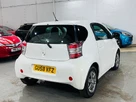 2009-toyota-iq-10-2-multidrive-small-5
