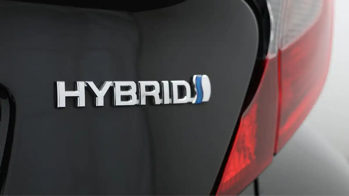 2022-toyota-c-hr-20-vvt-i-design-big-22
