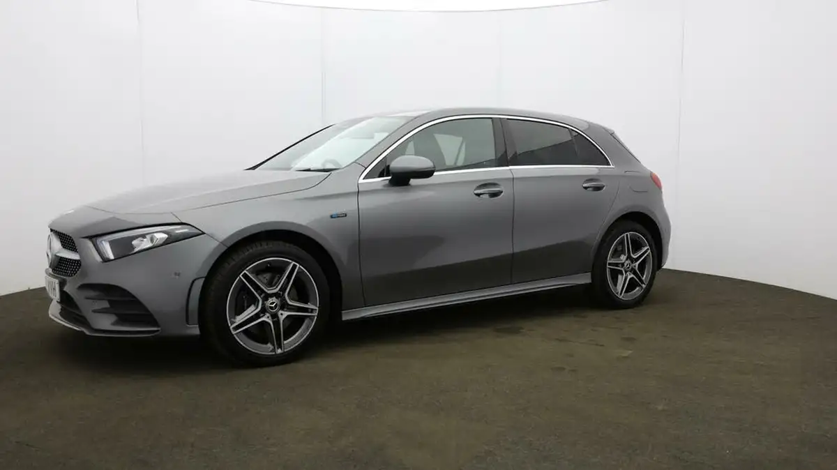 2021-mercedes-benz-a-class-13-a250e-amg-line-executive-hatchback-5d-big-36