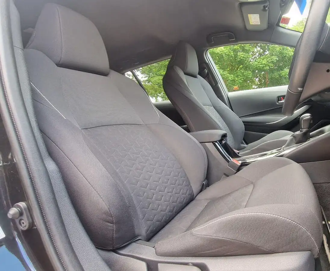2020-toyota-corolla-18-vvt-i-design-trk-touring-sports-5d-big-8