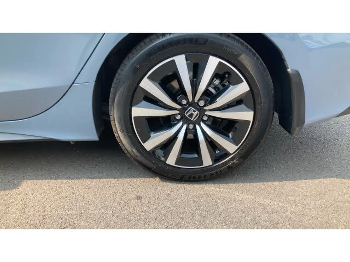 2024-honda-civic-20-i-mmd-elegance-big-29