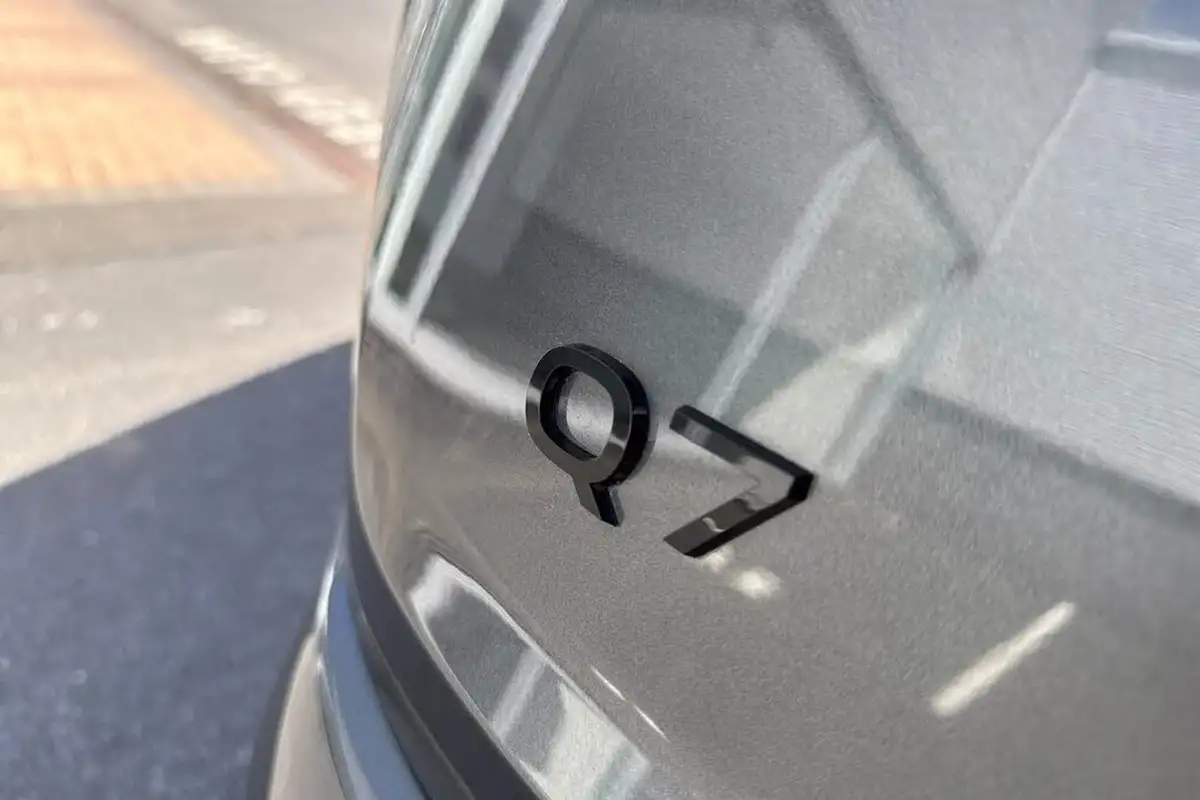 2025-audi-q7-30-45-tdi-black-edition-big-31
