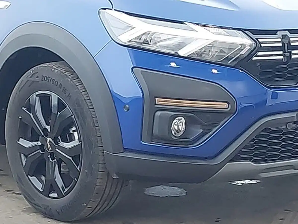 2024-dacia-sandero-stepway-10-tce-extreme-90bhp-big-8