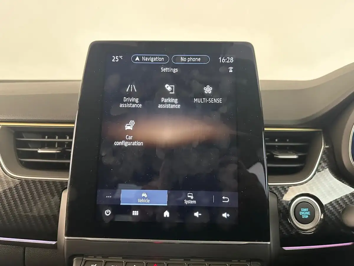 2023-renault-arkana-16-e-tech-engineered-big-39
