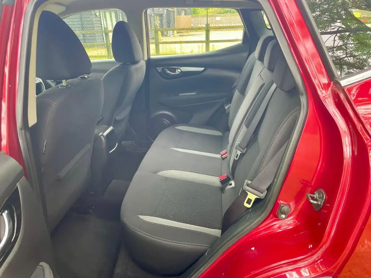 2018-nissan-qashqai-12-dig-t-acenta-big-45