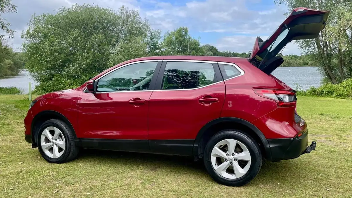 2018-nissan-qashqai-12-dig-t-acenta-big-21