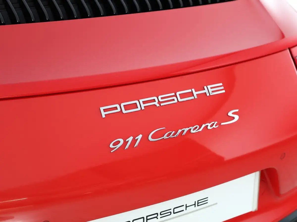 2016-porsche-911-30-carrera-s-coupe-pdk-big-28