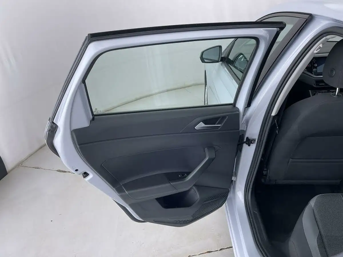 2019-volkswagen-polo-10-tsi-sel-big-26
