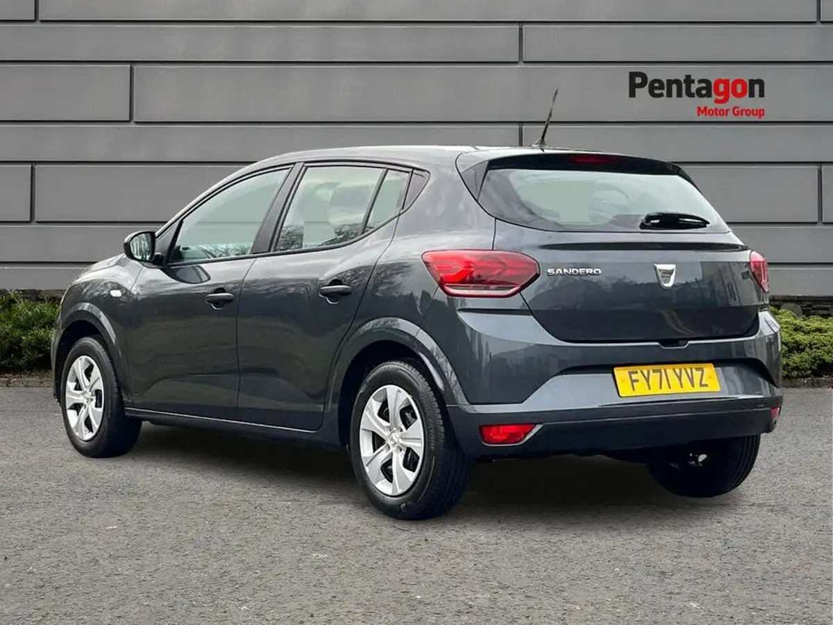 2021-dacia-sandero-10-tce-essential-90bhp-big-1