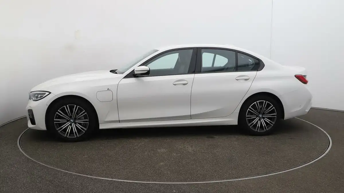 2020-bmw-3-series-20-330e-m-sport-saloon-4d-big-57