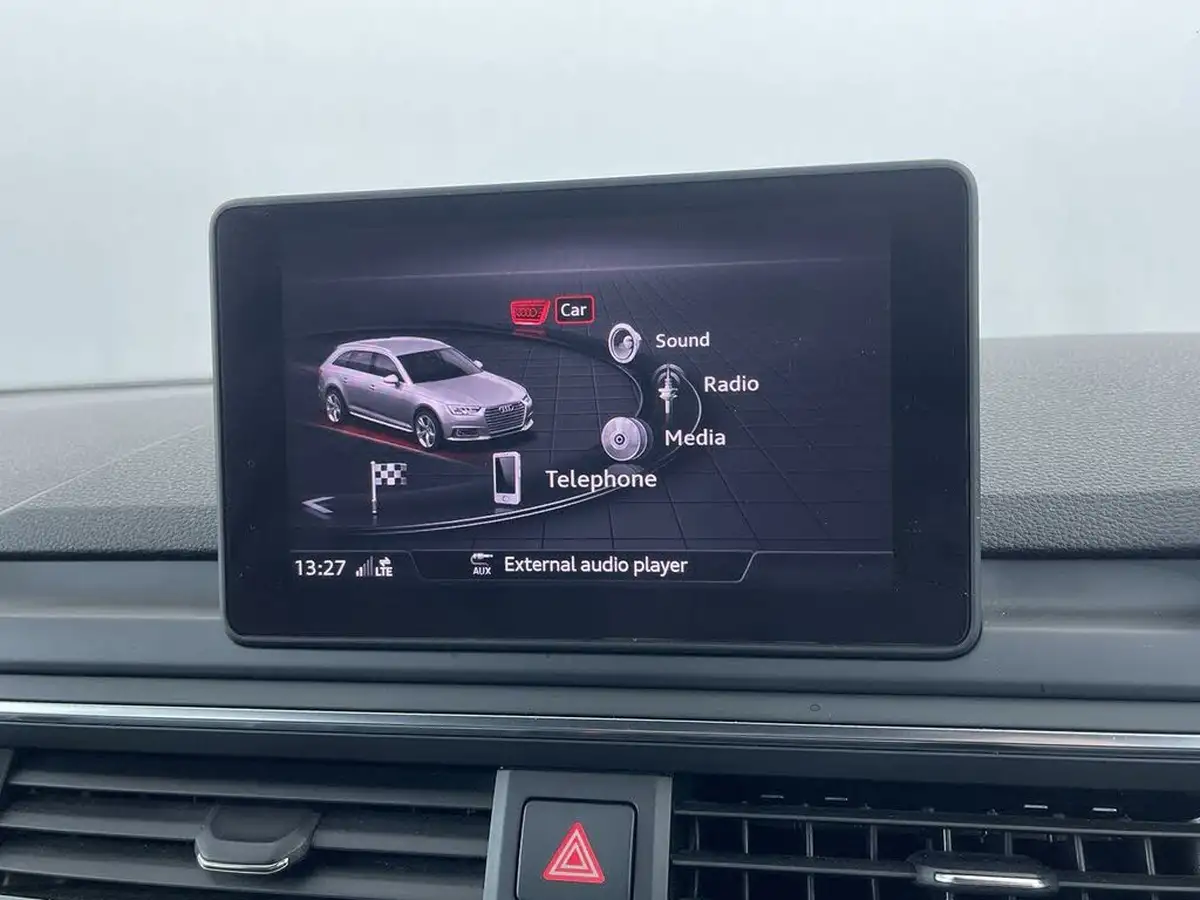 2017-audi-a4-avant-14-tfsi-s-line-big-37