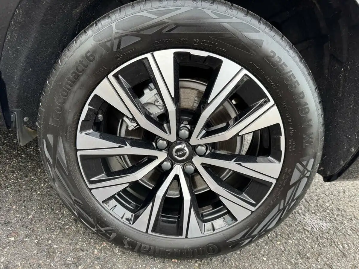 2023-volvo-xc60-20-b5-plus-big-44