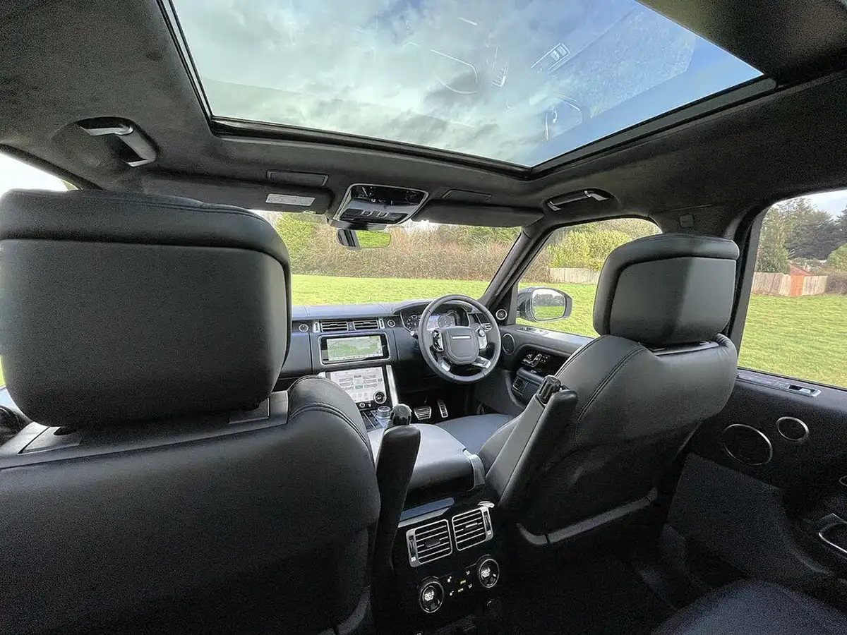 2021-land-rover-range-rover-20-p400e-westminster-big-4