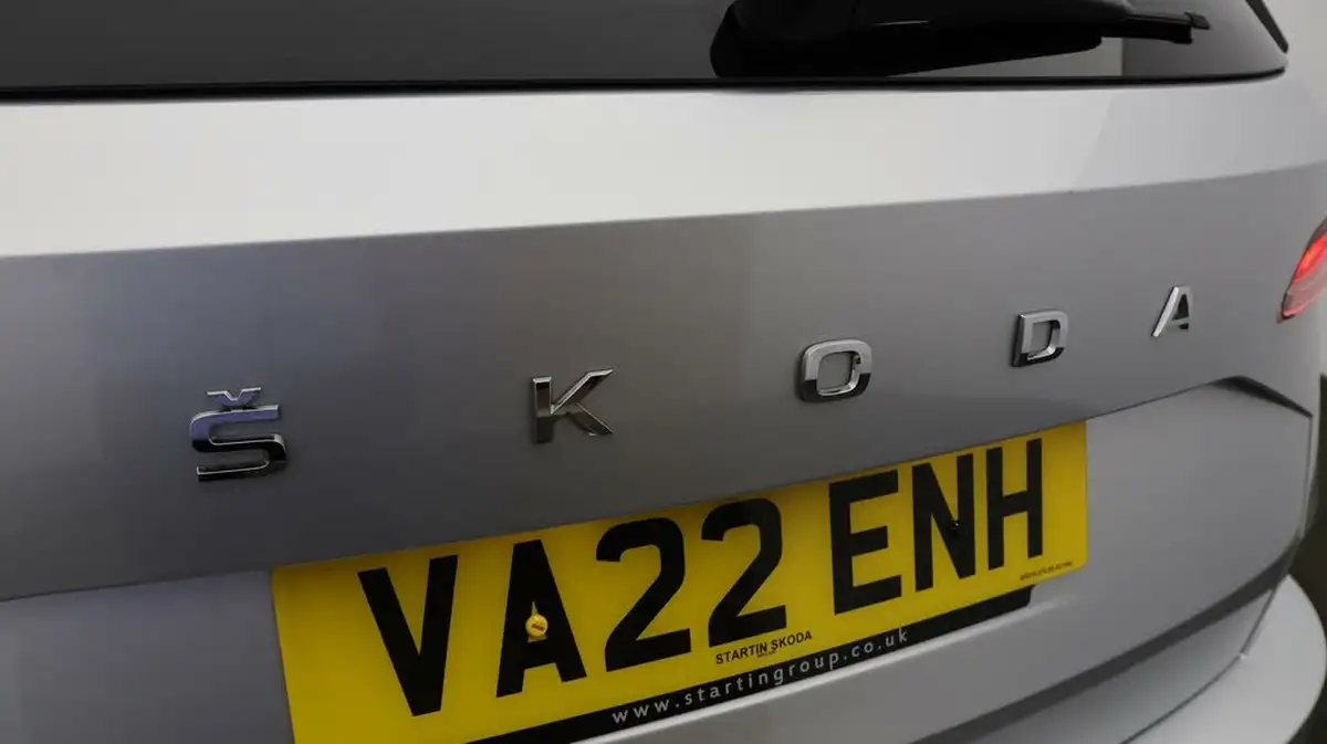 2022-skoda-karoq-10-tsi-se-drive-big-20