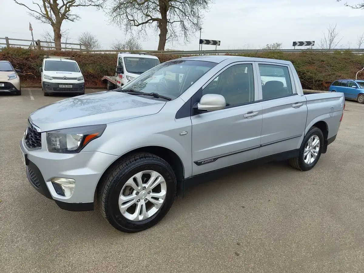 2018-kgm-ssangyong-musso-22td-ex-178ps-big-3