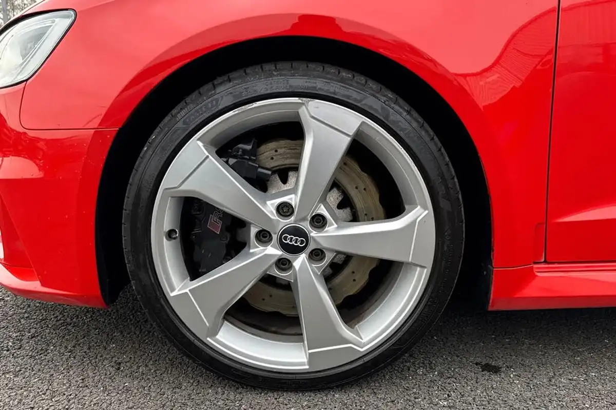 2016-audi-rs3-25-tfsi-quattro-nav-big-12