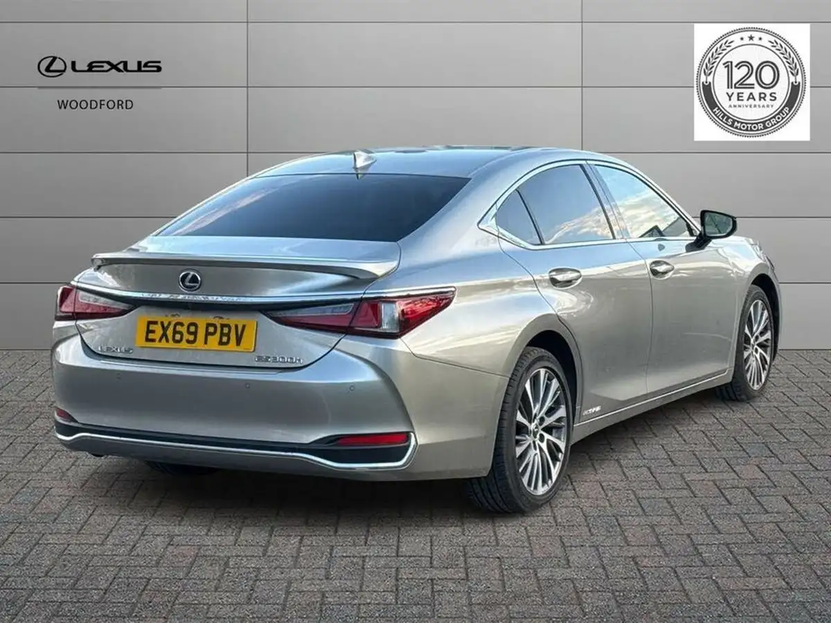 2019-lexus-es-300h-25-es-premium-pack-big-2